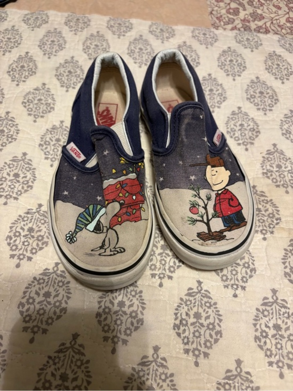 Vans Navy Peanuts Slip-On Sneakers with Multicolor Cartoon Graphics Christmas